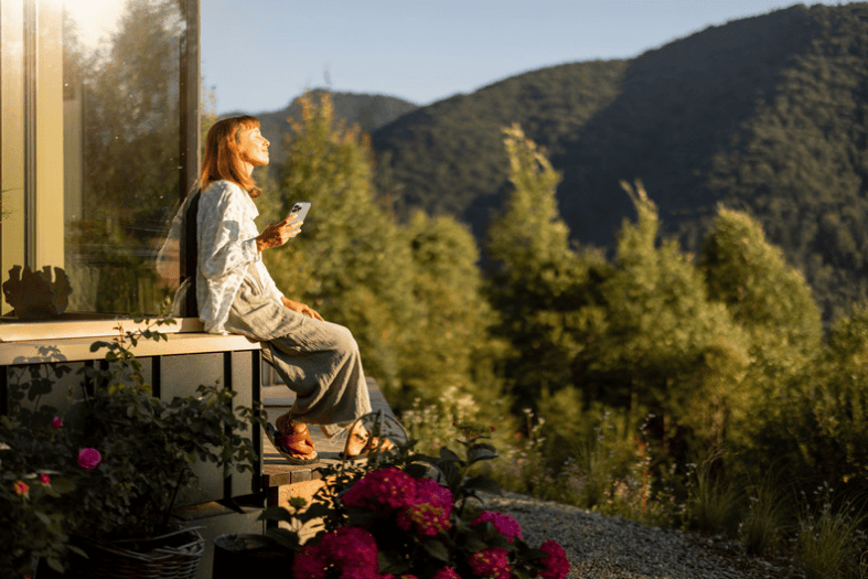How morning light can help you SLEEP better in Perimenopause.